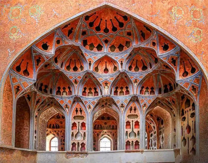 عمارت عالی قاپو اصفهان